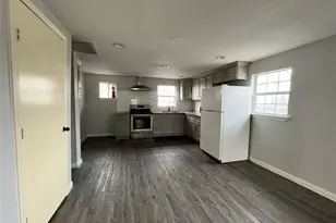 2211 Schweikhardt St, Houston, TX 77020 - Photo 13