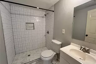 2211 Schweikhardt St, Houston, TX 77020 - Photo 9