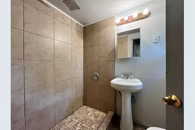 2211 Schweikhardt Street, Houston, TX 77020 - Photo 7