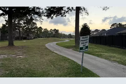 18821 Aquatic Drive, Houston, TX 77346 - Photo 17