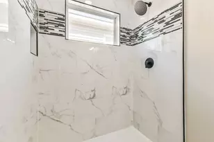 7929 Ritz St, Houston, TX 77028 - Photo 19