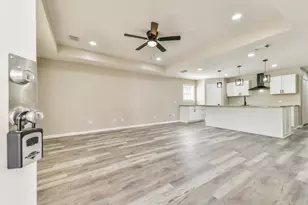 7929 Ritz St, Houston, TX 77028 - Photo 5