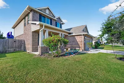 3219 Charles Place, Mont Belvieu, TX 77523 - Photo 3