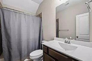 3219 Charles Pl, Mont Belvieu, TX 77523 - Photo 35