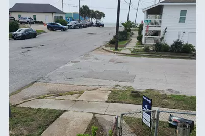 1725 18th Street, Galveston, TX 77550 - Photo 15