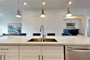 5422 Darling St, Houston, TX 77007 - Photo 13