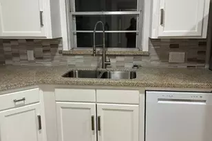 119 Lakewood Dr, Baytown, TX 77520 - Photo 9