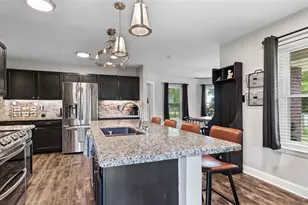 7460 Commander Roland Dr, Hitchcock, TX 77563 - Photo 13