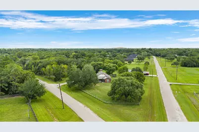 7460 Commander Roland Drive, Hitchcock, TX 77563 - Photo 39