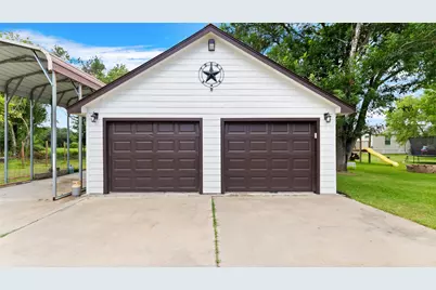7460 Commander Roland Drive, Hitchcock, TX 77563 - Photo 33