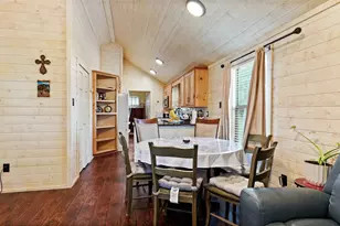 7460 Commander Roland Dr, Hitchcock, TX 77563 - Photo 27