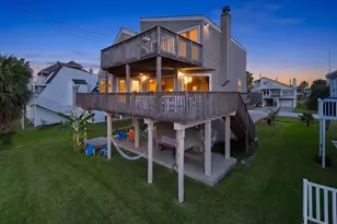 13835 San Domingo Dr, Galveston, TX 77554 - Photo 3