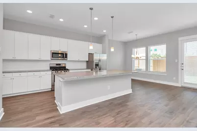 2733 Ruhman Fields Drive, Houston, TX 77008 - Photo 3