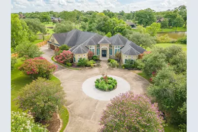 101 Rosewood Street, Lake Jackson, TX 77566 - Photo 7