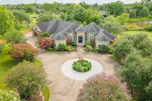 101 Rosewood St, Lake Jackson, TX 77566 - Photo 7