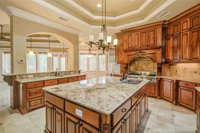 101 Rosewood Street, Lake Jackson, TX 77566 - Photo 17