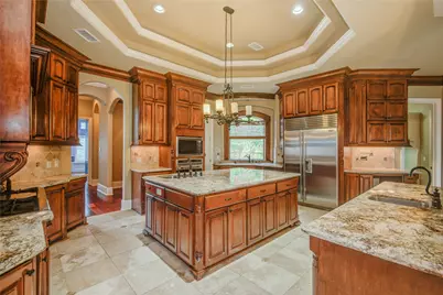 101 Rosewood Street, Lake Jackson, TX 77566 - Photo 5