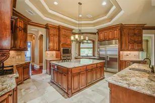 101 Rosewood St, Lake Jackson, TX 77566 - Photo 5