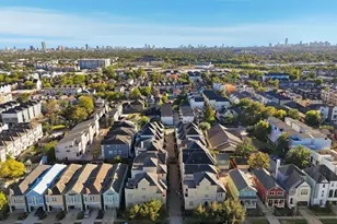 1360 W 25th St, Houston, TX 77008 - Photo 31