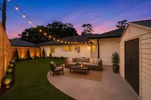 4238 T C Jester Blvd, Houston, TX 77018 - Photo 35