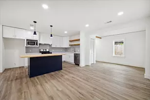 9319 Carousel Ln, Houston, TX 77080 - Photo 15