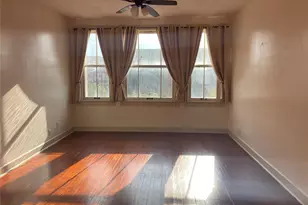 2104 Strand St, Galveston, TX 77550 - Photo 7