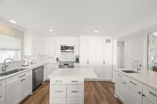 3414 Jolly Roger, Galveston, TX 77554 - Photo 11