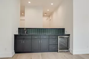 1002 E 6th 1/2 St, Houston, TX 77009 - Photo 45