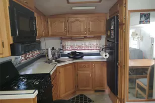 414 Avenue E, Highlands, TX 77562 - Photo 23