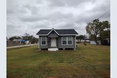 414 Avenue E, Highlands, TX 77562 - Photo 1