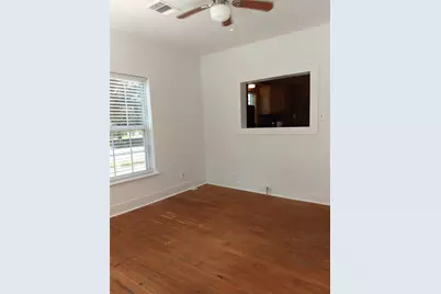 414 Avenue E, Highlands, TX 77562 - Photo 3