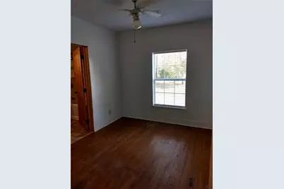 414 Avenue E, Highlands, TX 77562 - Photo 7