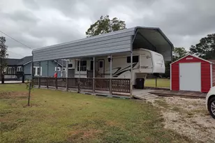 414 Avenue E, Highlands, TX 77562 - Photo 17