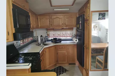 414 Avenue E, Highlands, TX 77562 - Photo 23