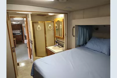 414 Avenue E, Highlands, TX 77562 - Photo 25