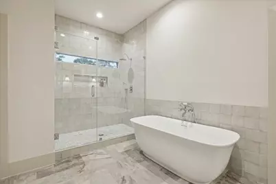 10043 Briarwild Lane, Houston, TX 77080 - Photo 9