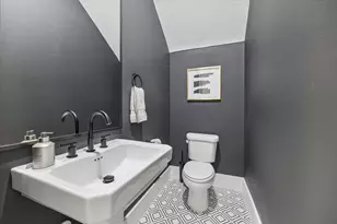 9009 Wellspring Dr, Houston, TX 77080 - Photo 17