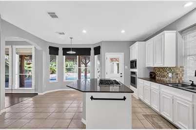 120 Crescent Bay Drive, League City, TX 77573 - Photo 5