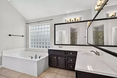120 Crescent Bay Drive, League City, TX 77573 - Photo 25