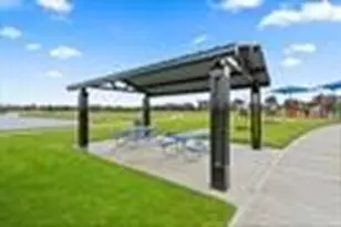 9022 Bay Ldg Ln, Baytown, TX 77521 - Photo 7