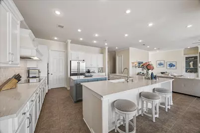 426 Sunset Circle, Tiki Island, TX 77554 - Photo 17