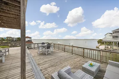 426 Sunset Circle, Tiki Island, TX 77554 - Photo 21