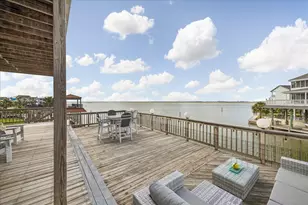 426 Sunset Cir, Tiki Island, TX 77554 - Photo 21