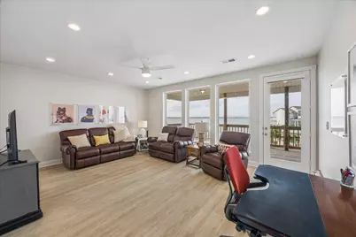 426 Sunset Circle, Tiki Island, TX 77554 - Photo 33