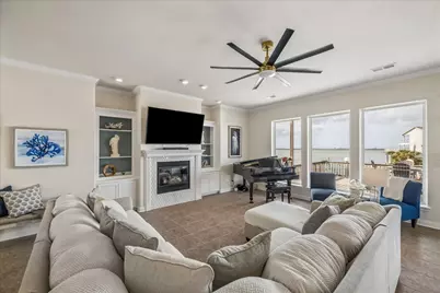 426 Sunset Circle, Tiki Island, TX 77554 - Photo 11