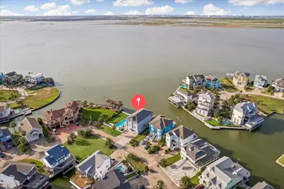 426 Sunset Circle, Tiki Island, TX 77554 - Photo 7