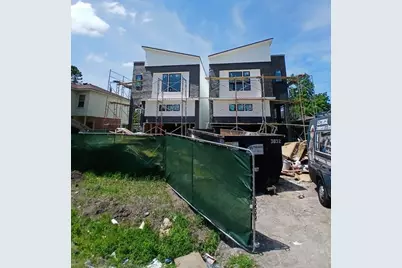 5225 Rue Street, Houston, TX 77033 - Photo 3