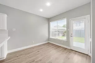 4414 Casey Cir, Sugar Land, TX 77479 - Photo 5