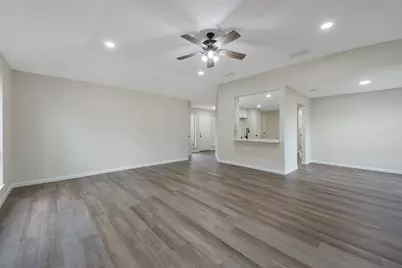 2792 Forest Point Drive, League City, TX 77573 - Photo 9