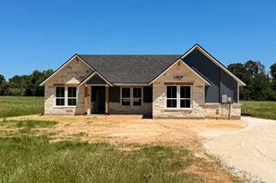 879 Pineview Circle, Jewett, TX 75846 - Photo 1